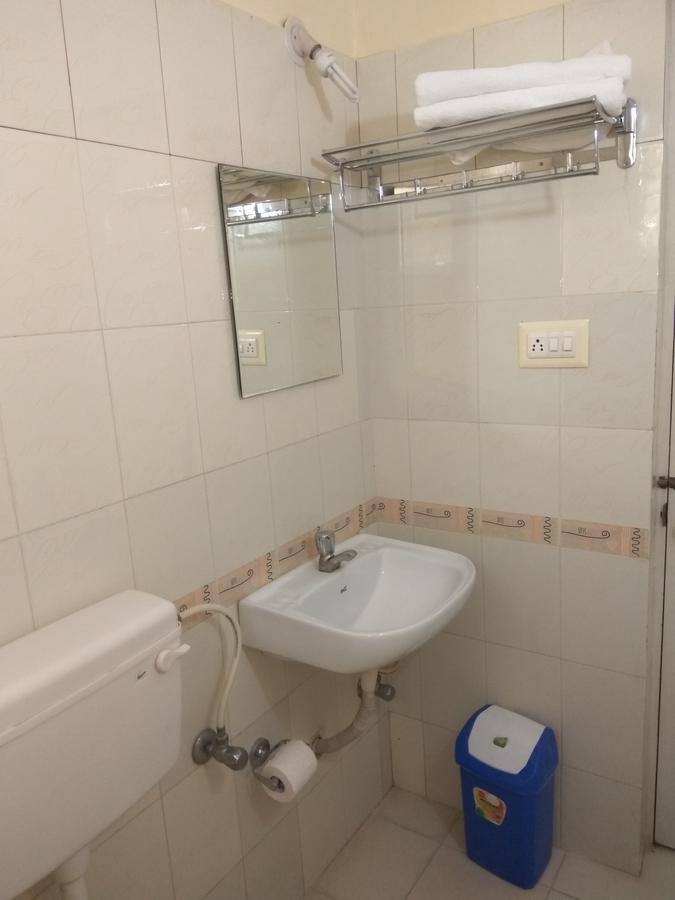 Vega Residency Hotel Бангалор Екстериор снимка