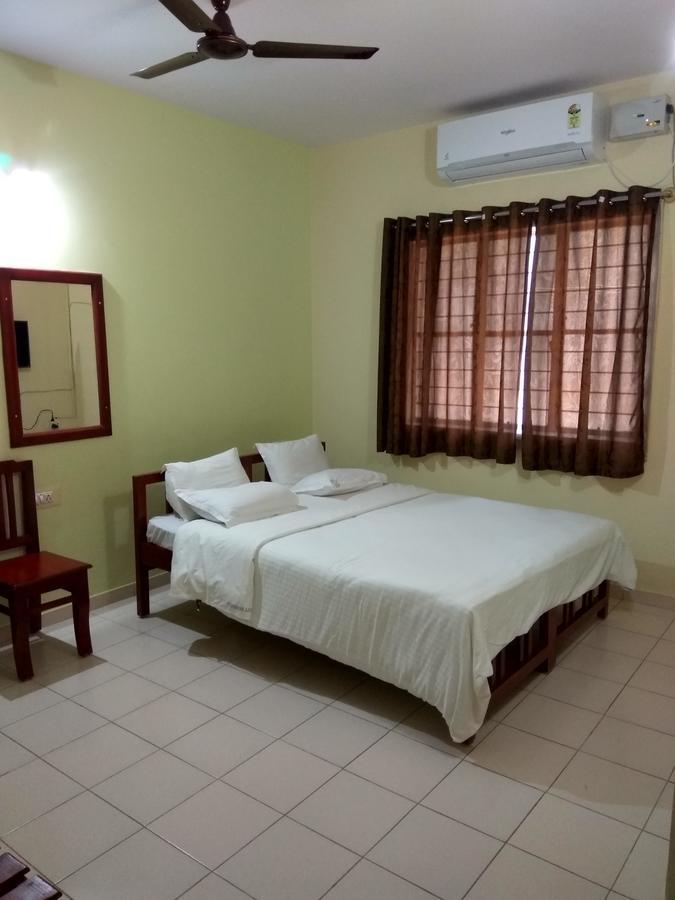 Vega Residency Hotel Бангалор Екстериор снимка