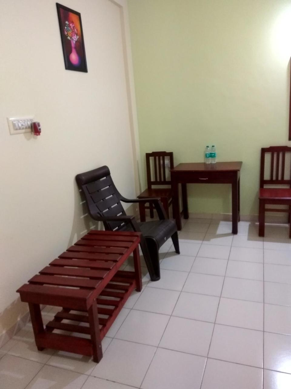 Vega Residency Hotel Бангалор Екстериор снимка